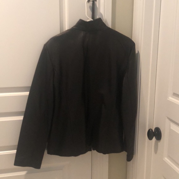 Leather jacket - Picture 2 of 4